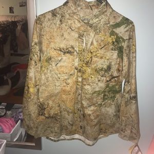 NWT Cabelas Button Up